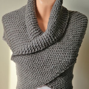 Hand Knitted Shawl, OUTLANDER Style Wool Shawl, Chunky Shoulder Wrap, Choose Color, Knit Wool Scarf, Triangular Shawl