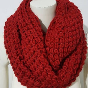 Red/Maroon knitted snood super soft knitted colour chunky knit winter scarf,Neck warmer,infinity scarf,loop oversized winter warm scarf gift